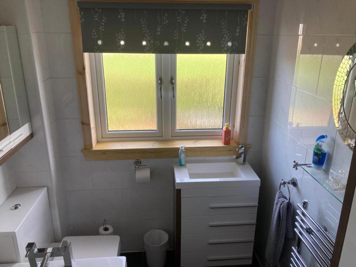 3Bedroom 1Bathroom 1 Shower Room In Quiet Area Инвернес Екстериор снимка